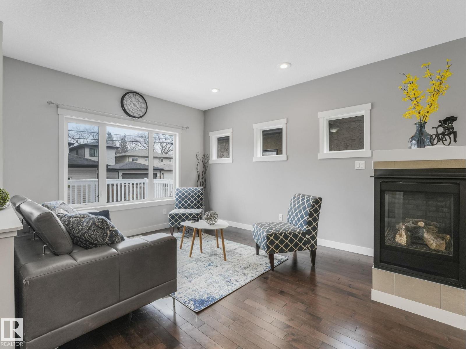 8318 79 AV NW, Edmonton