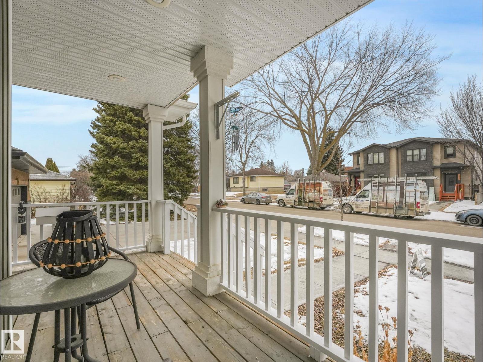 8318 79 AV NW, Edmonton