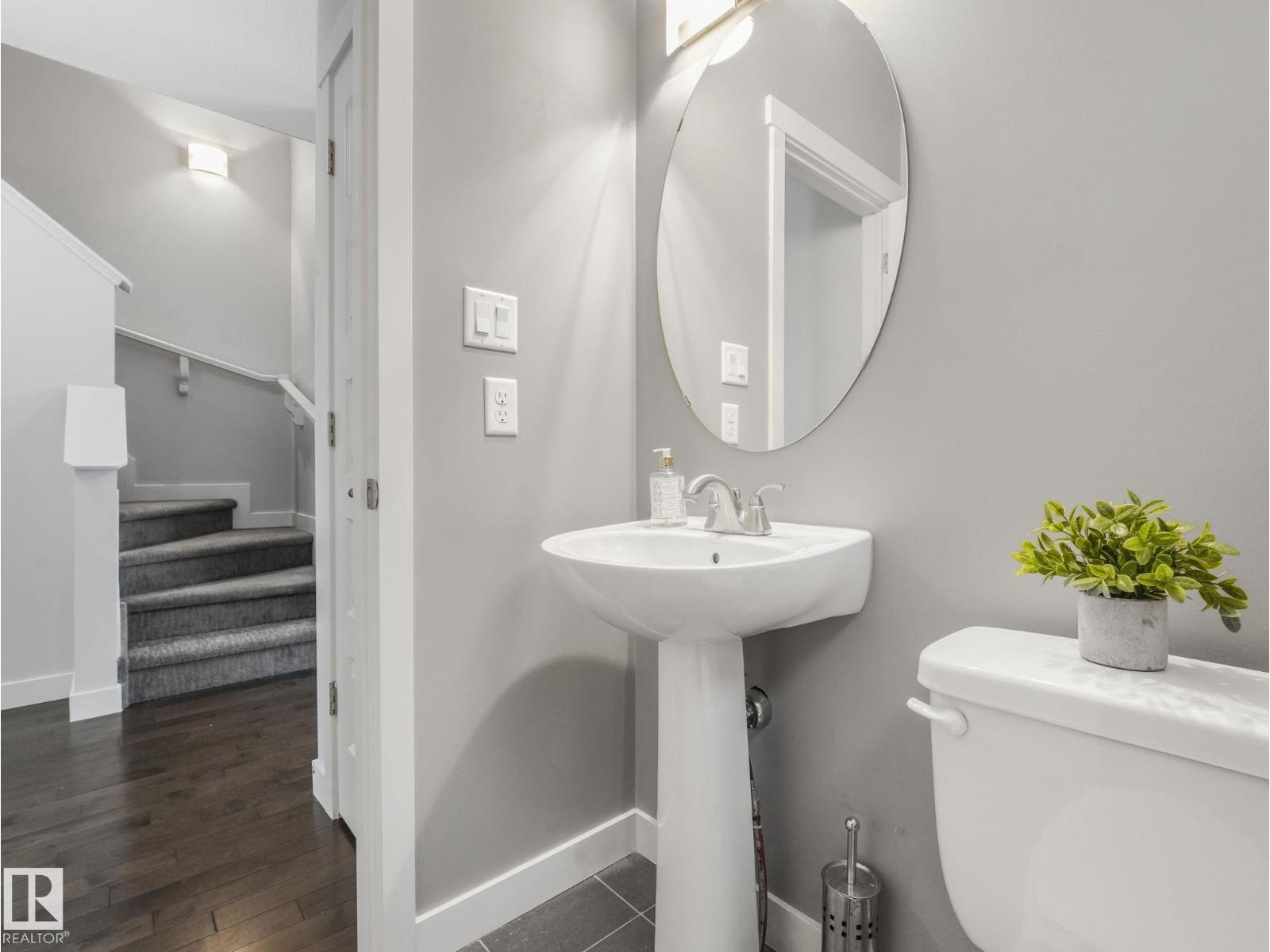 8318 79 AV NW, Edmonton