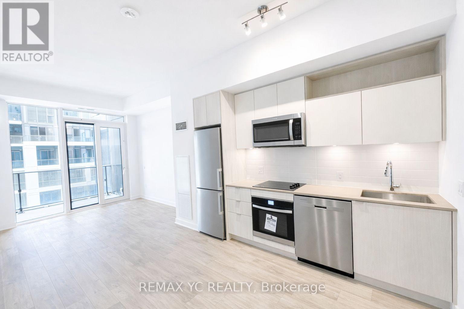 1738 - 135 LOWER SHERBOURNE STREET W