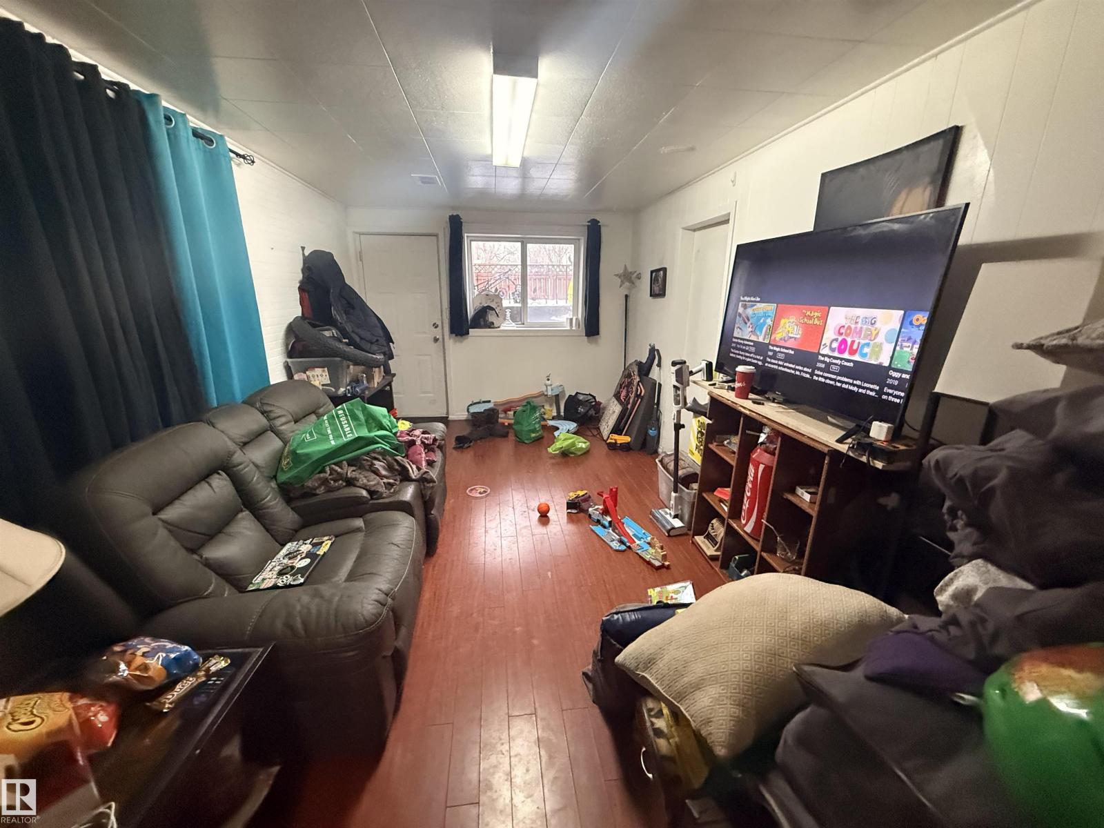 10545 67 AV NW, Edmonton