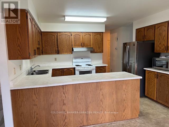 38 BATEMAN DRIVE - 21