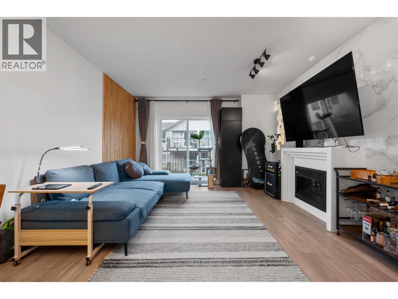 225 3888 NORFOLK STREET, Burnaby