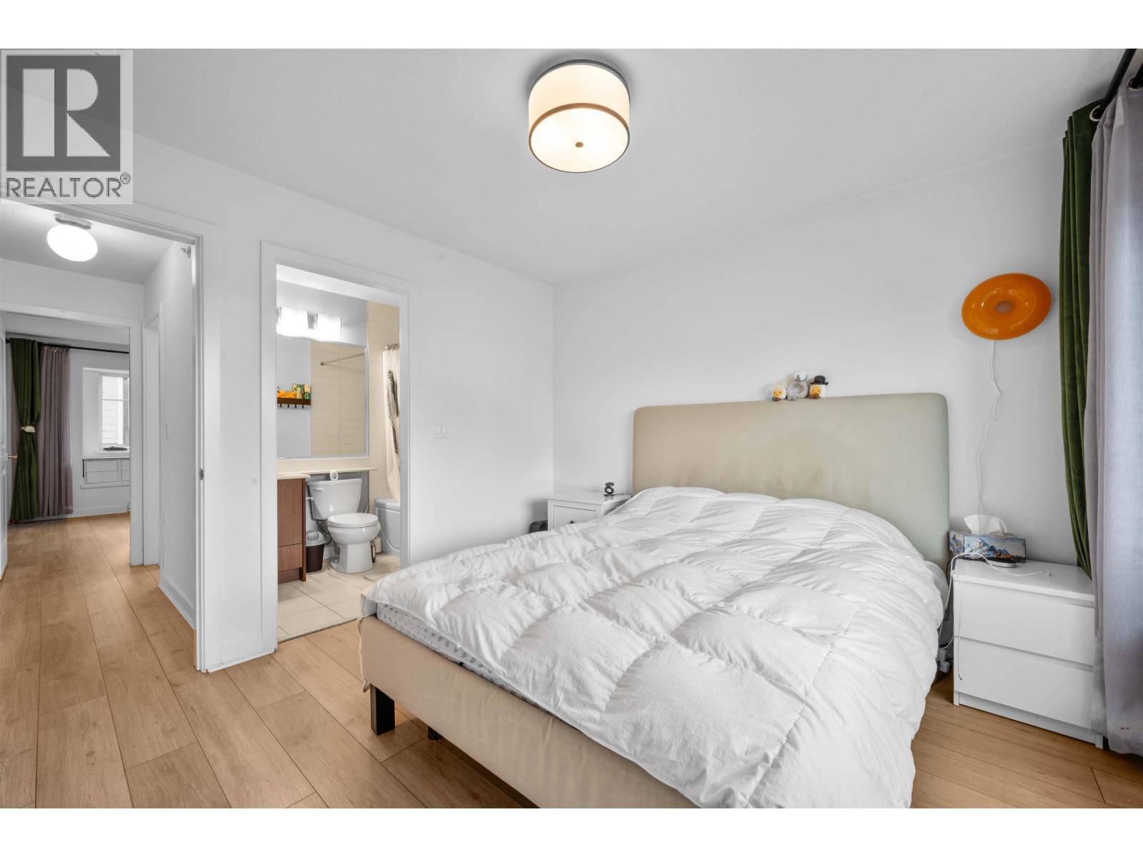 225 3888 NORFOLK STREET, Burnaby