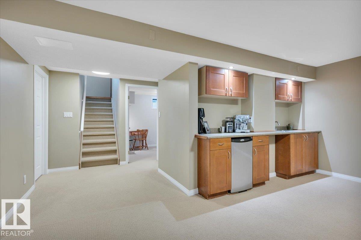 705 RIDDELL ST NW, Edmonton