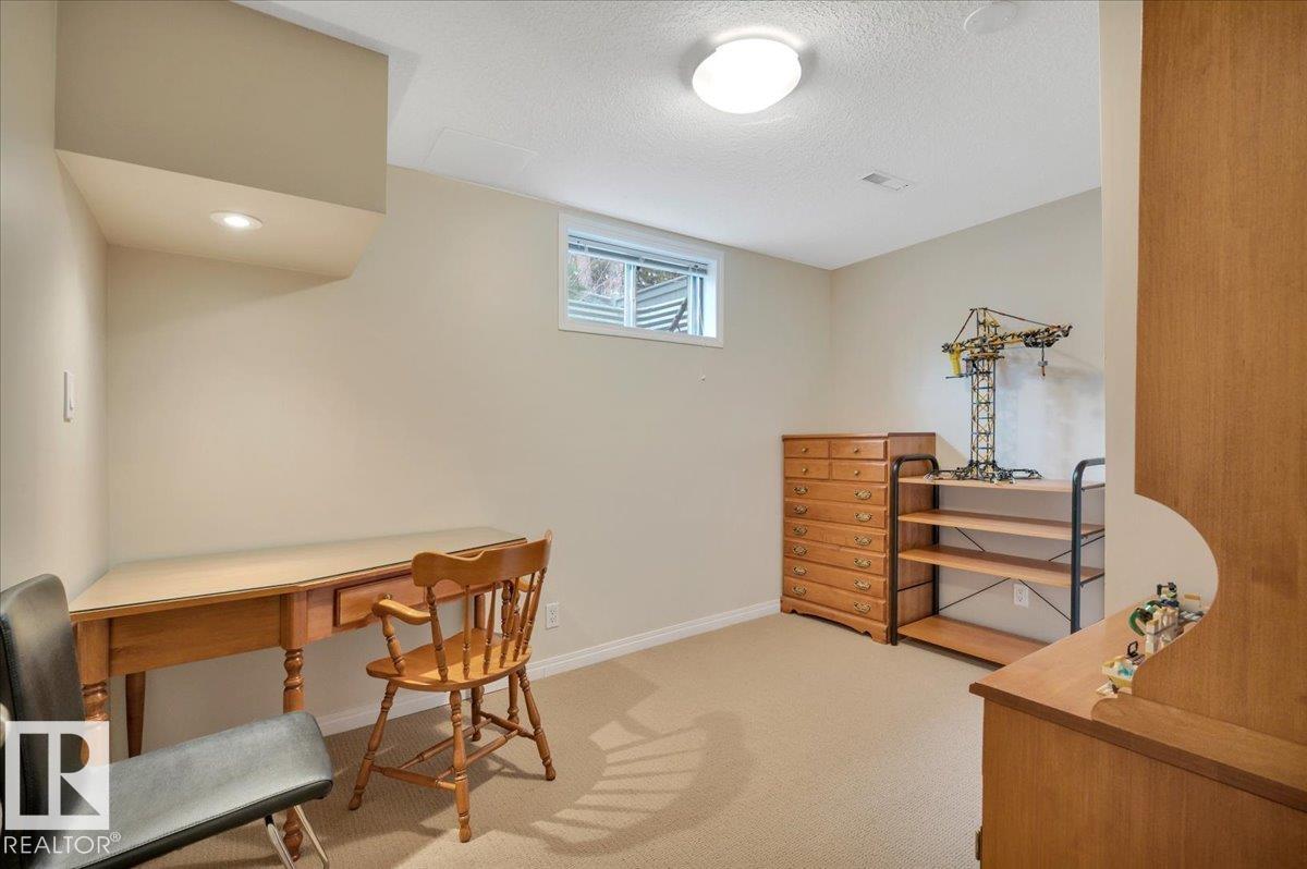 705 RIDDELL ST NW, Edmonton