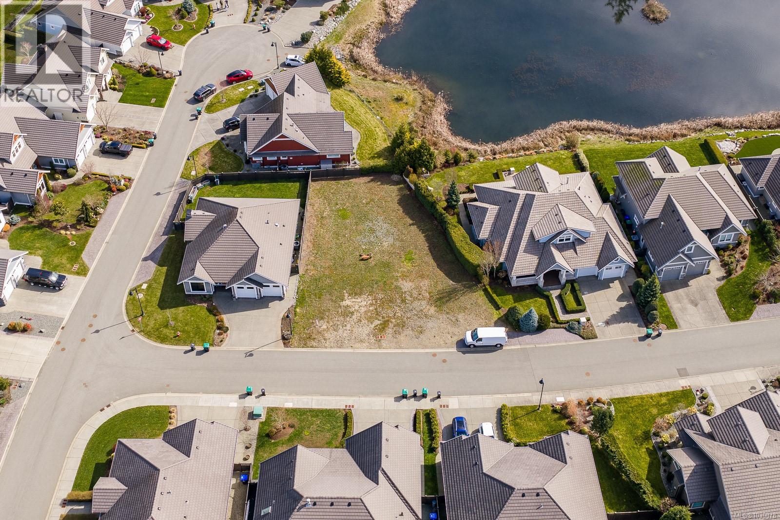 127 1290 Crown Isle Dr, Courtenay