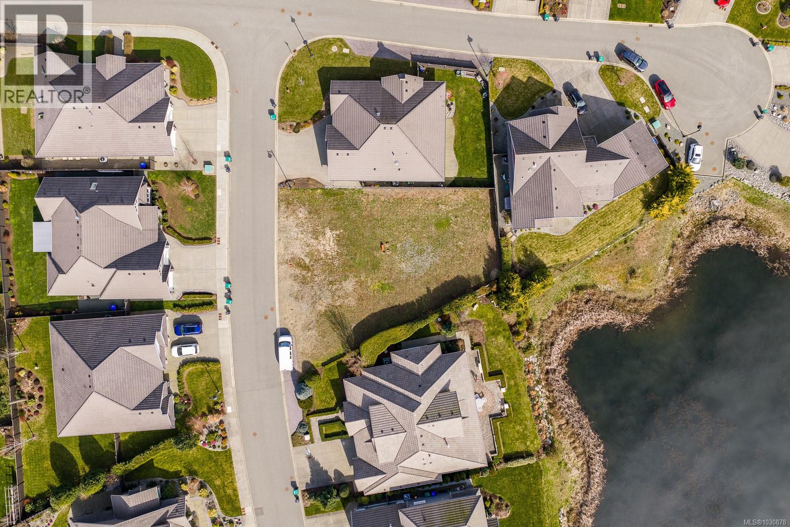 127 1290 Crown Isle Dr, Courtenay