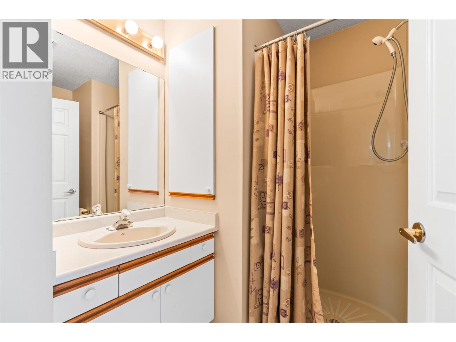 3900 27 Avenue Unit# 102, Vernon