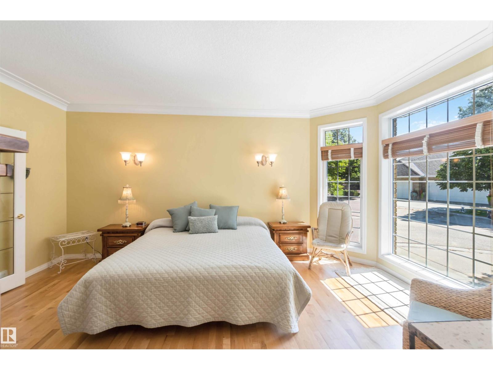 8 BUTTERWORTH PT NW, Edmonton