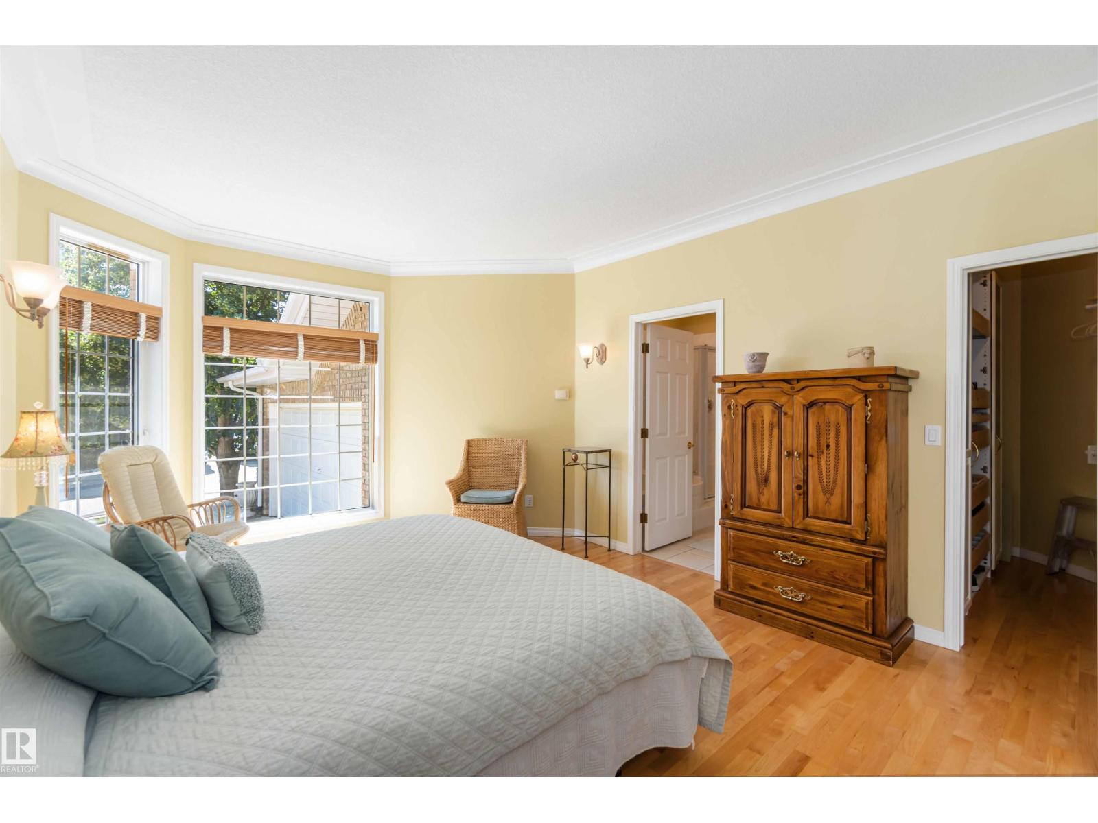 8 BUTTERWORTH PT NW, Edmonton