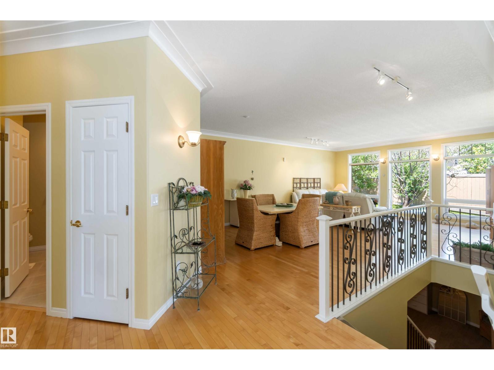 8 BUTTERWORTH PT NW, Edmonton