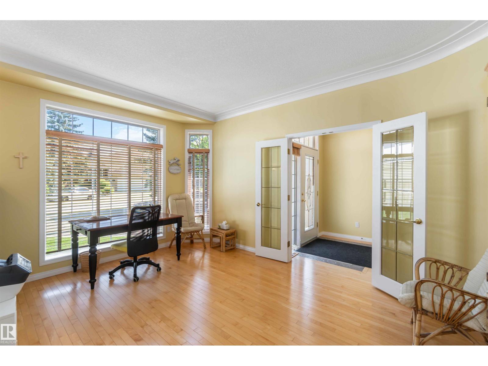 8 BUTTERWORTH PT NW, Edmonton