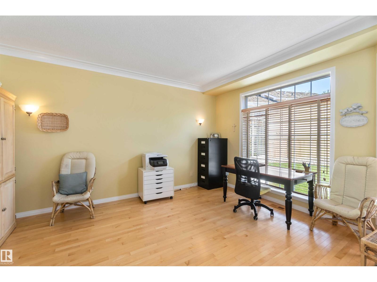 8 BUTTERWORTH PT NW, Edmonton