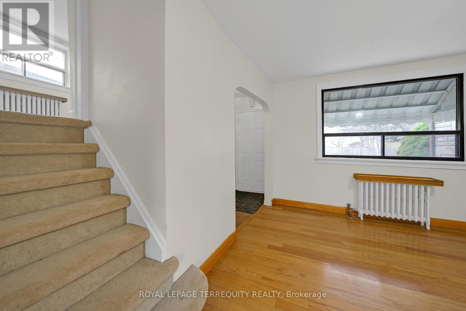 34 DOWNSVIEW AVENUE - 15