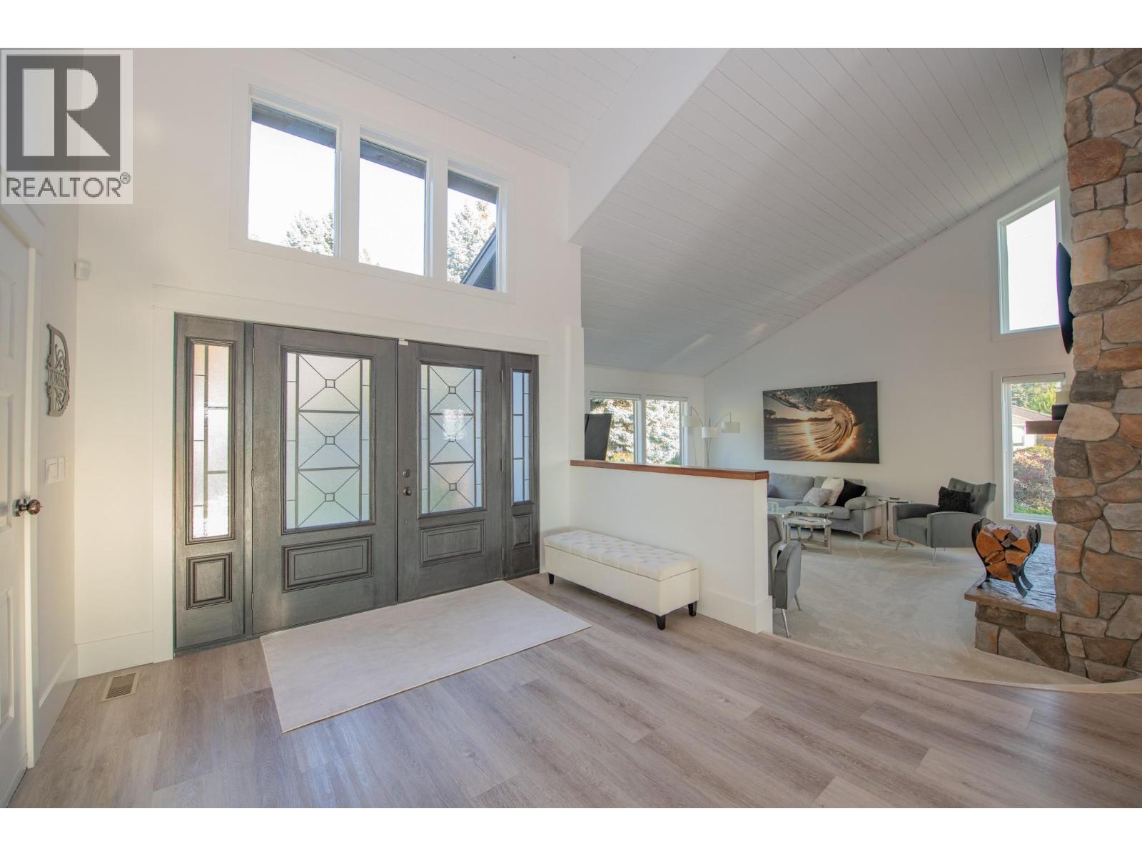  702 Cypress Drive, Coldstream