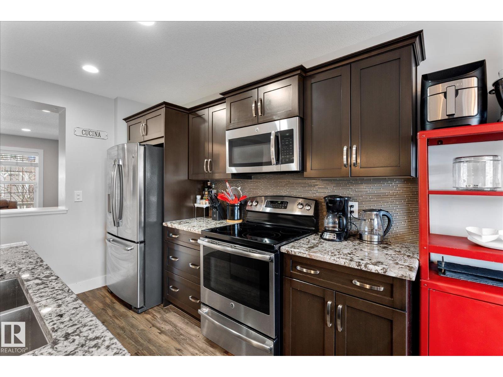 4126 6A ST NW, Edmonton