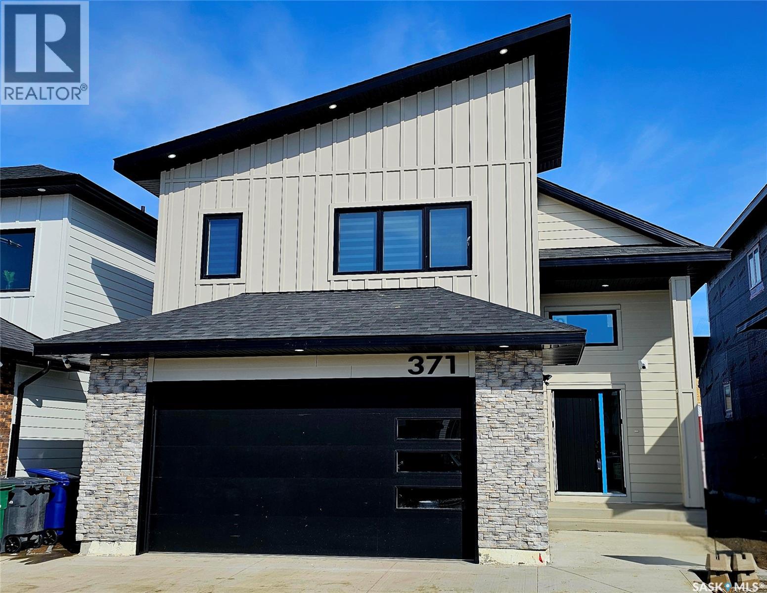 371 Sharma CRESCENT - 1