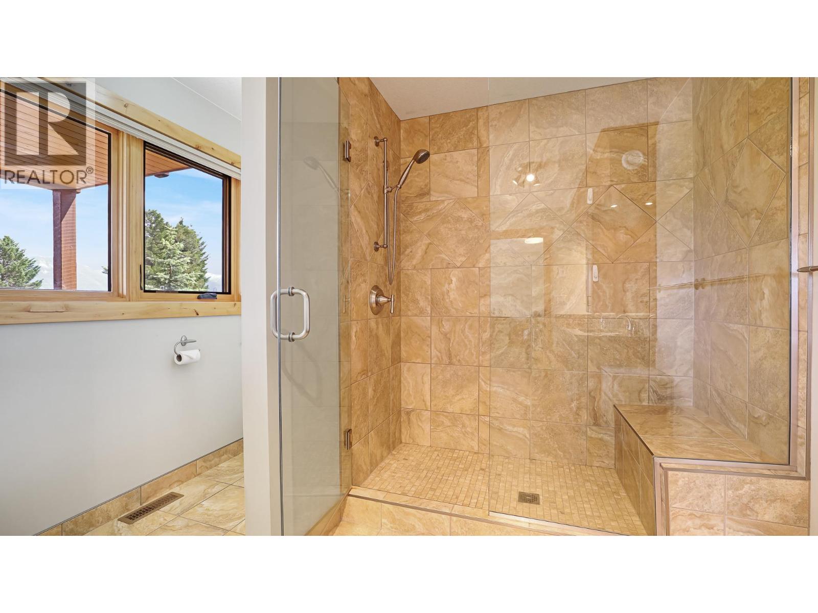 1910 PINERIDGE DRIVE - 33