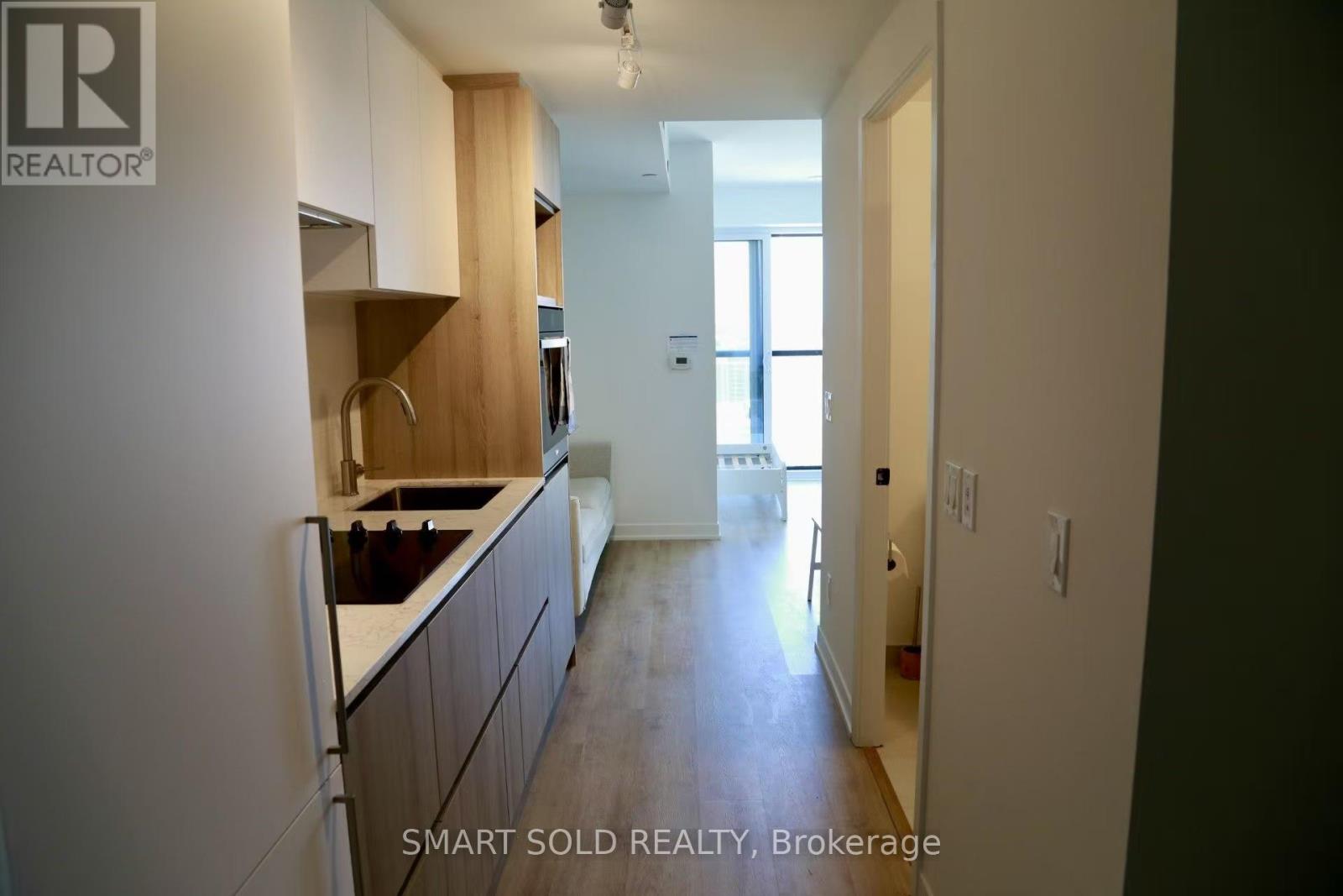 Listing photo of 3109 - 319 JARVIS STREET