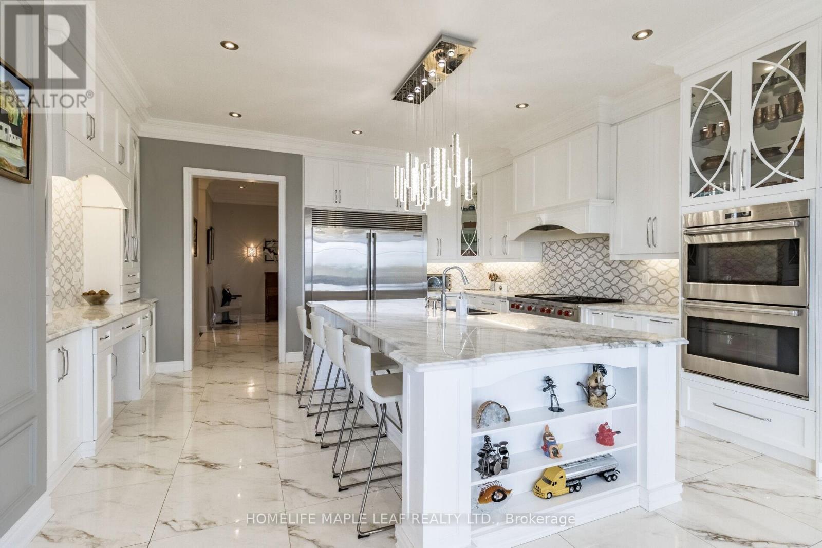 44 HERRINGBONE CRESCENT - 13