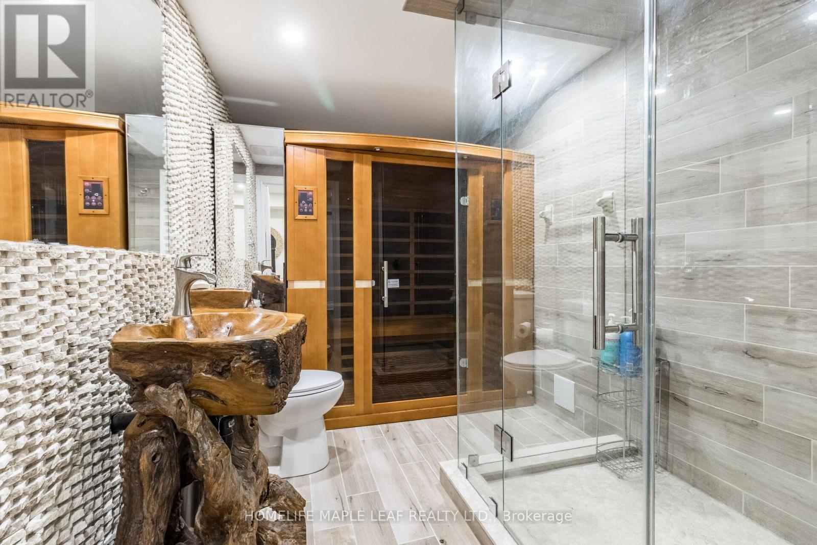 44 HERRINGBONE CRESCENT - 49
