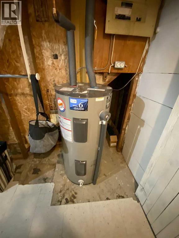 
          518 4 Avenue West
            <br/>
            <span>Brooks</span>
            , 
            <span>AB</span>
             <span>T1R0B3</span>
         - Photo 29