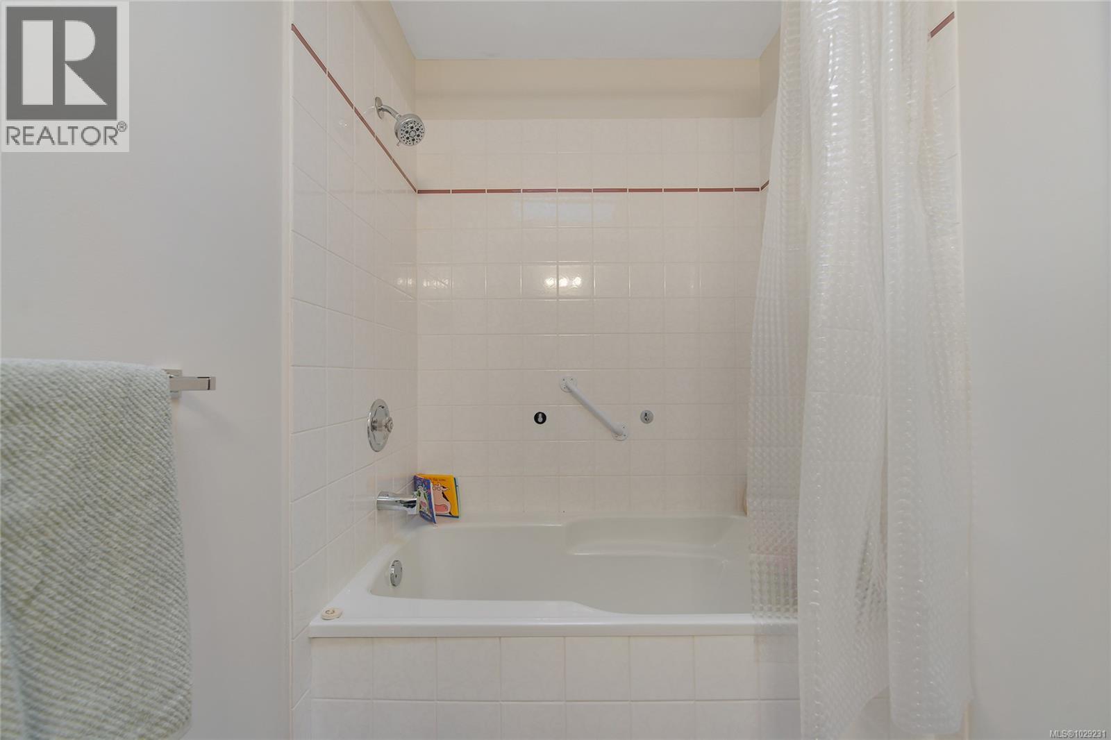 #302 9945 FIFTH ST - 26