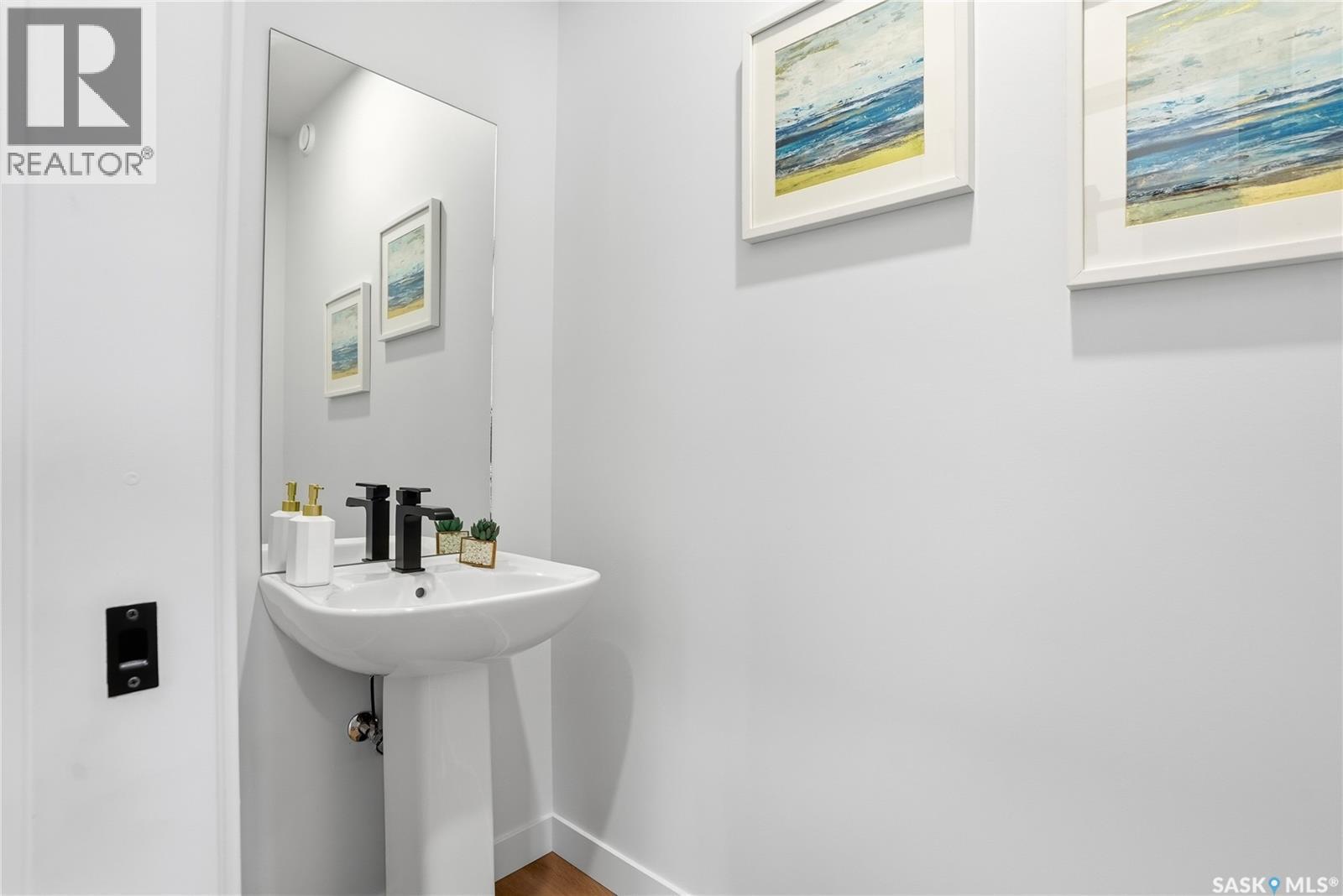 150 HAVERSTOCK CRESCENT - 5