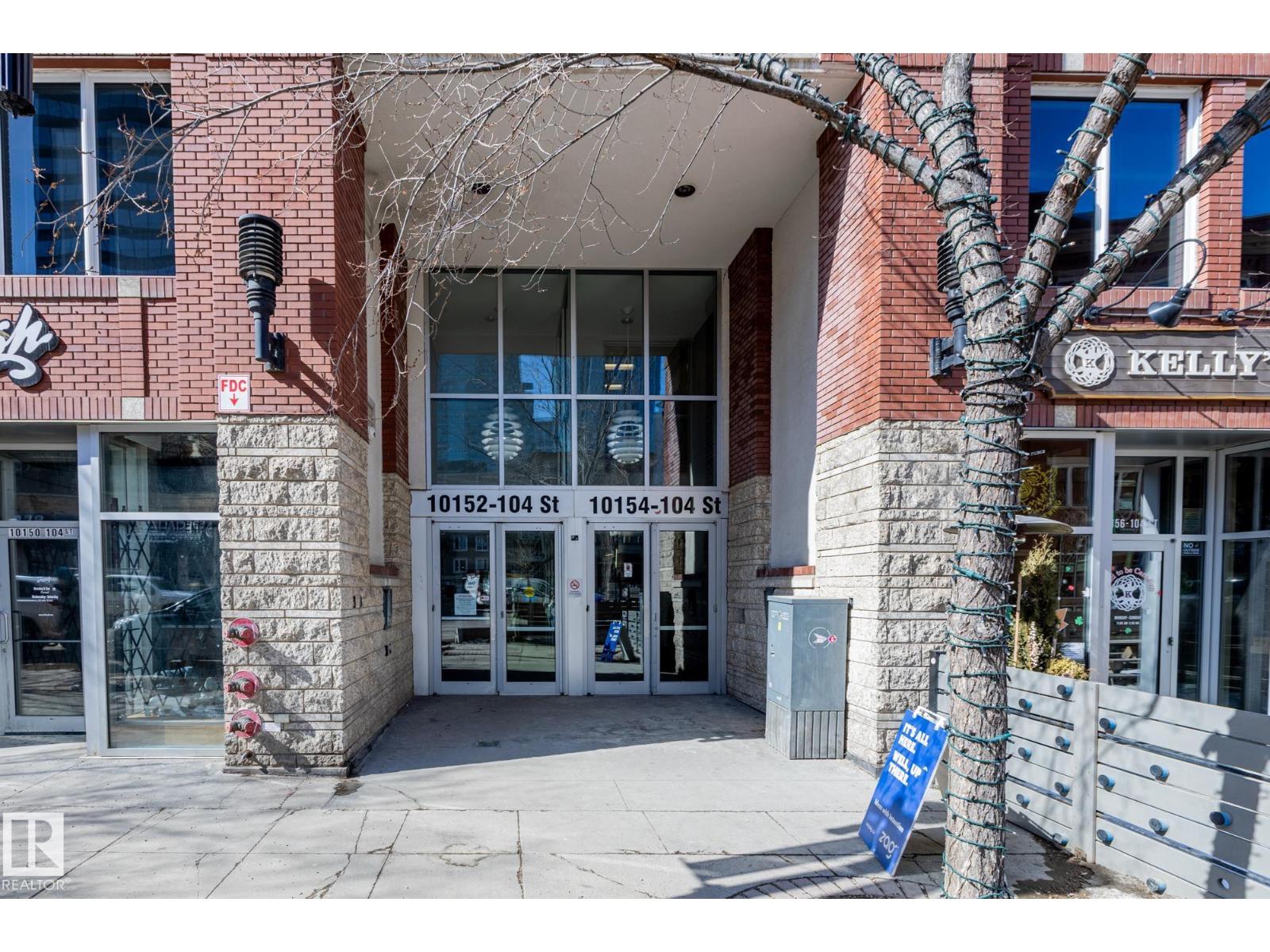 #2304 10152 104 ST NW - 32