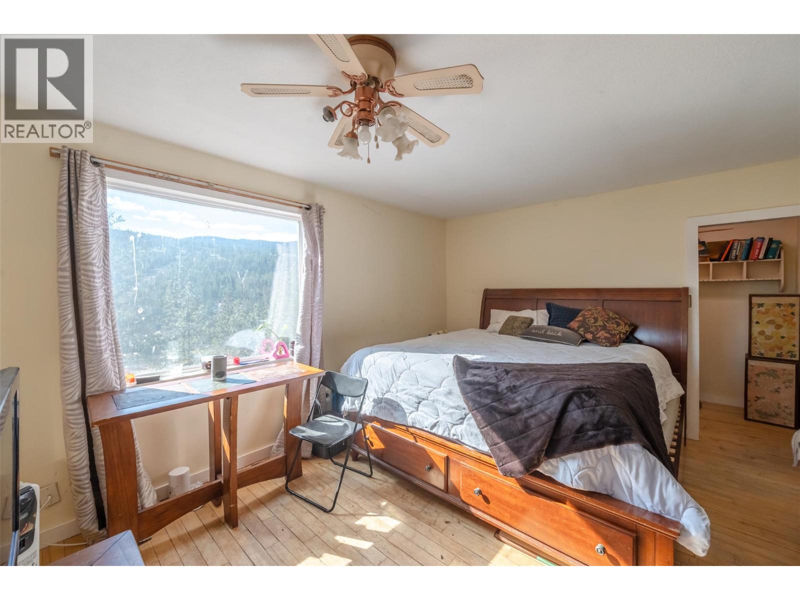 22797 Garnet Valley Road, Summerland