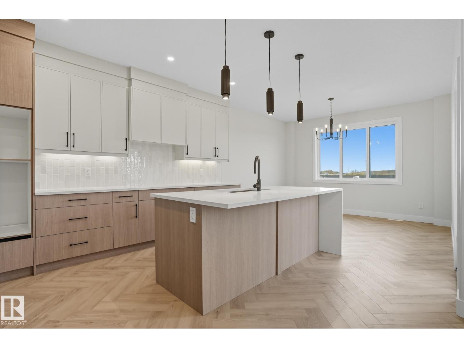 18135 87 ST NW, Edmonton