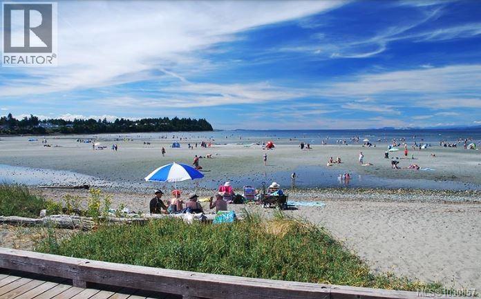 11 150 Corfield St N, Parksville