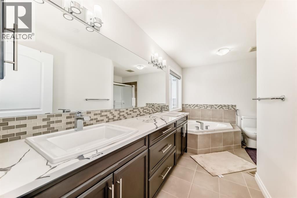 Single Family House for Sale in  SADDLELAKE GREEN  NE Saddle Ridge Calgary 