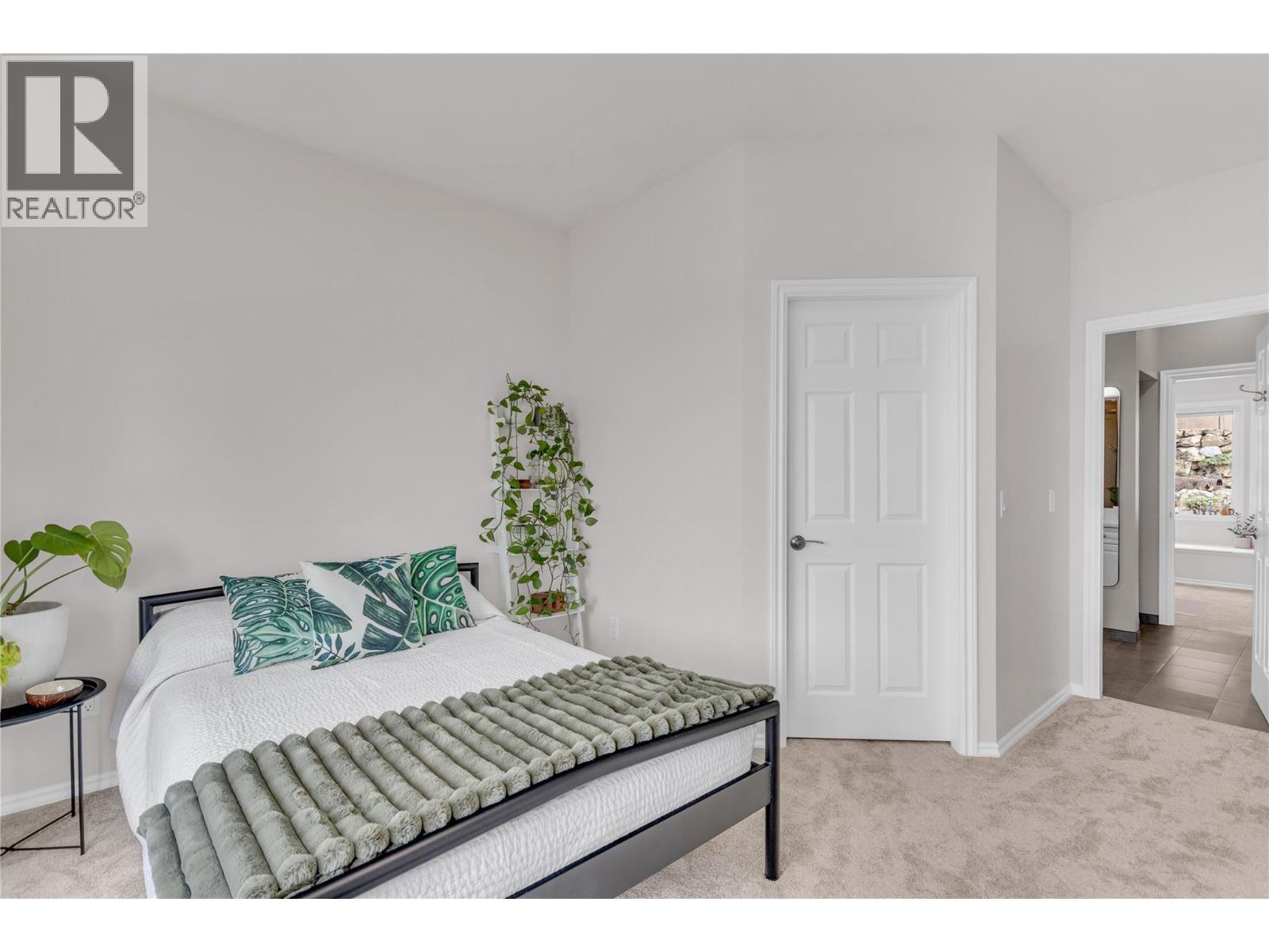 809 Toovey Road, Kelowna