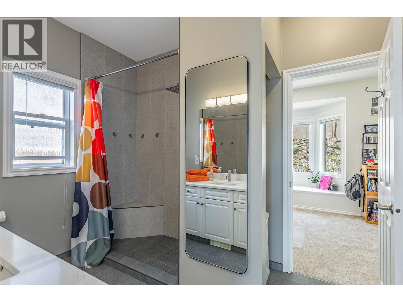 809 Toovey Road, Kelowna