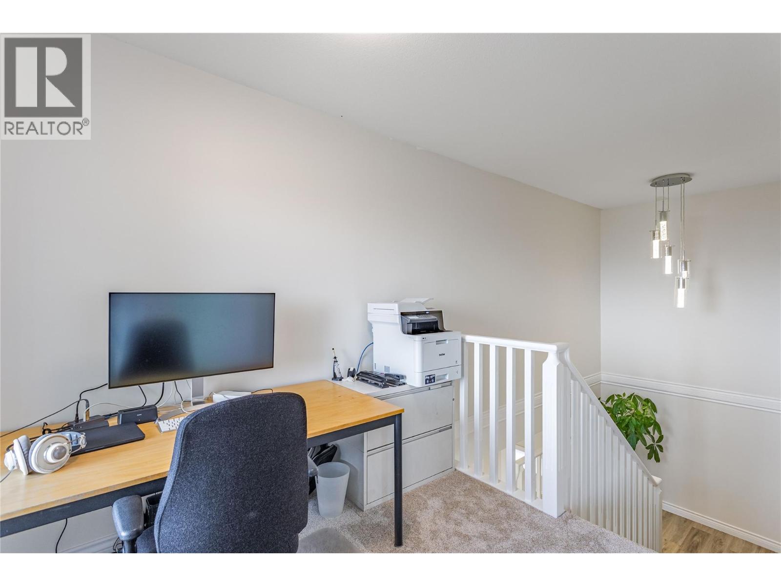 809 Toovey Road, Kelowna