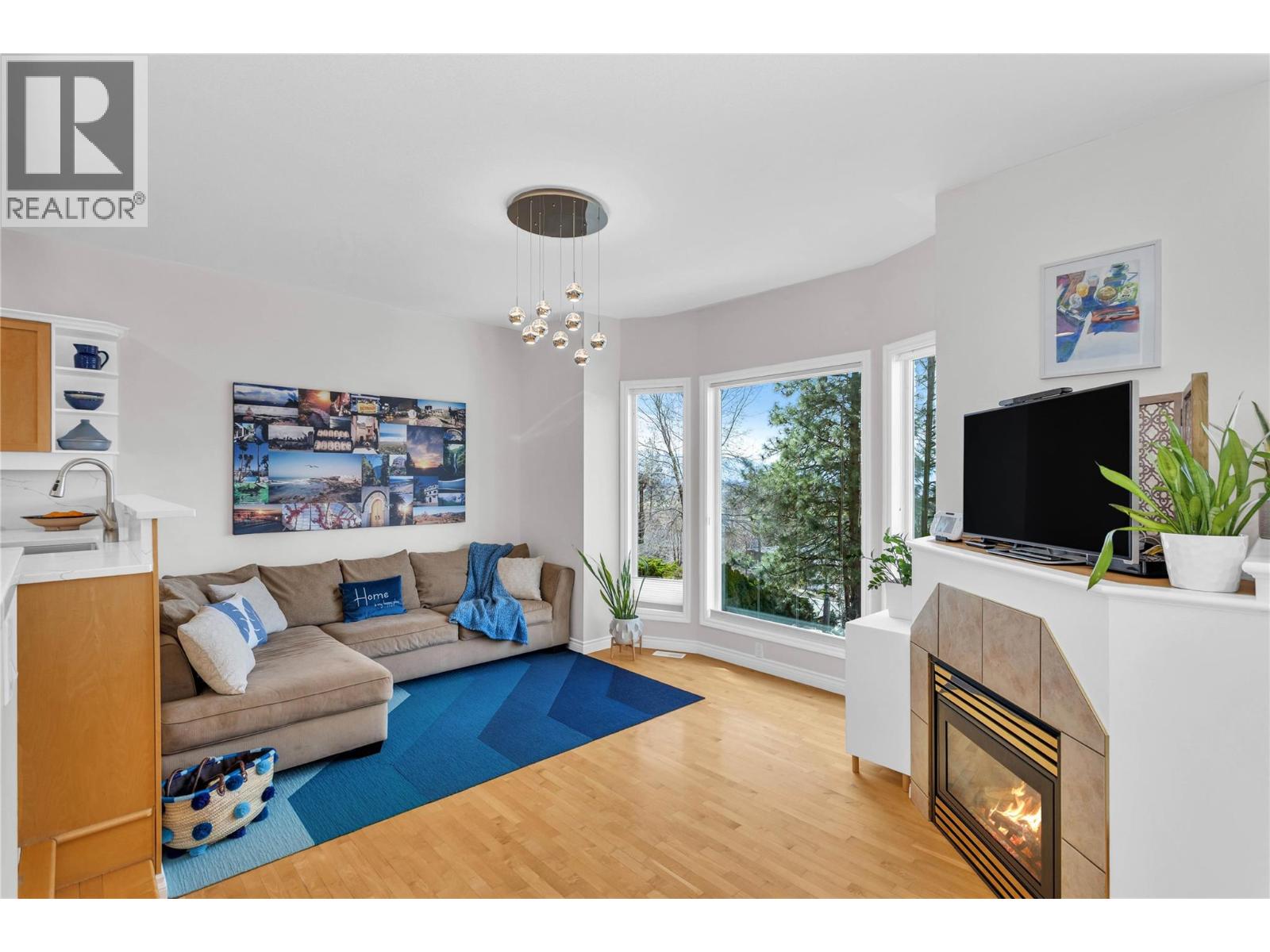 809 Toovey Road, Kelowna