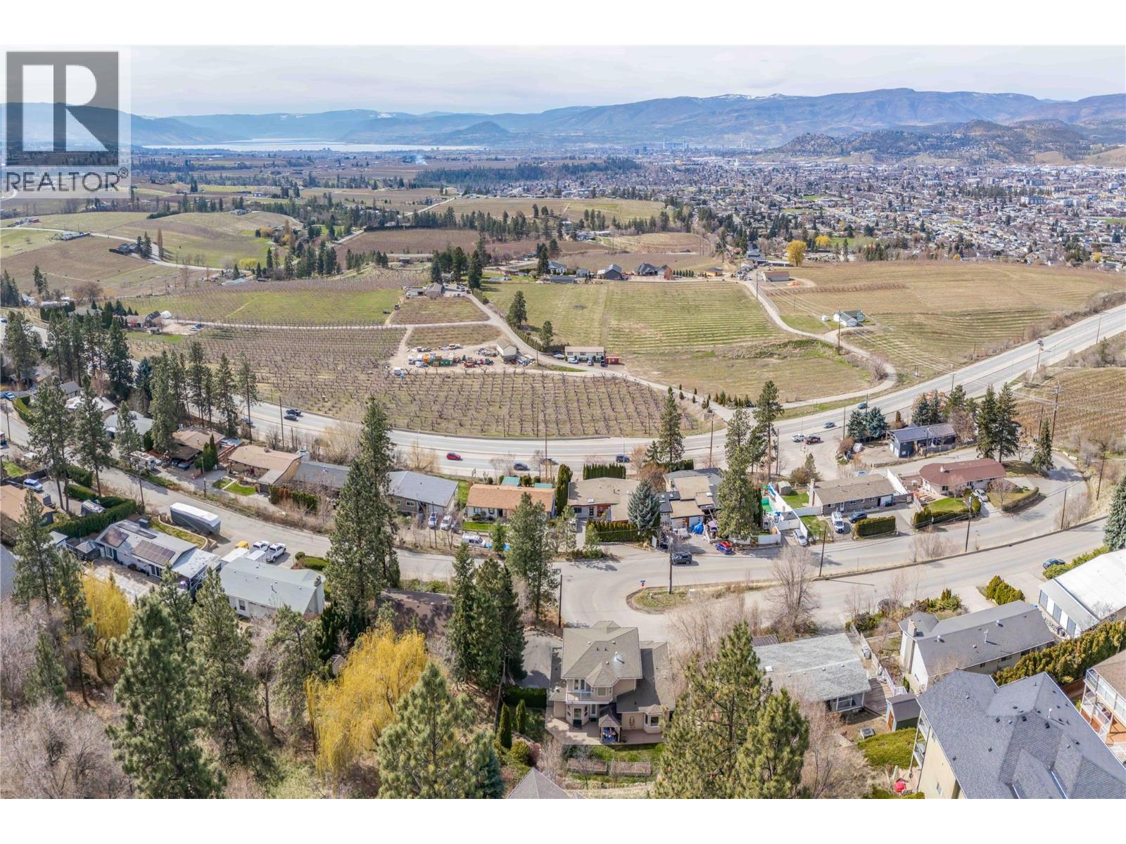 809 Toovey Road, Kelowna