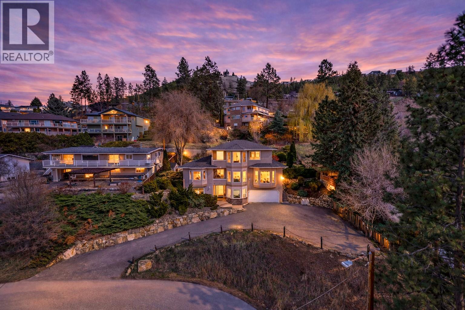 809 Toovey Road, Kelowna