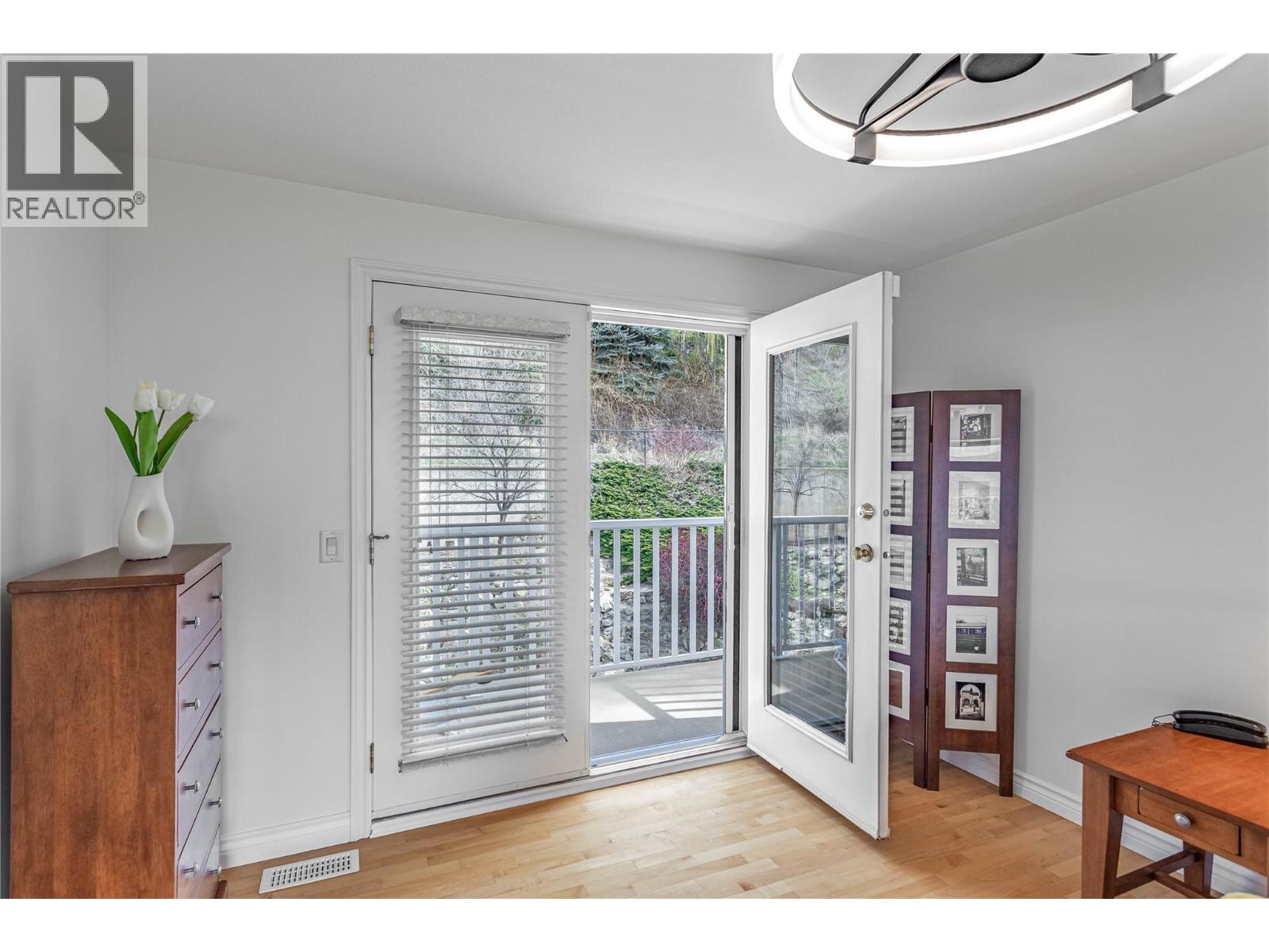 809 Toovey Road, Kelowna