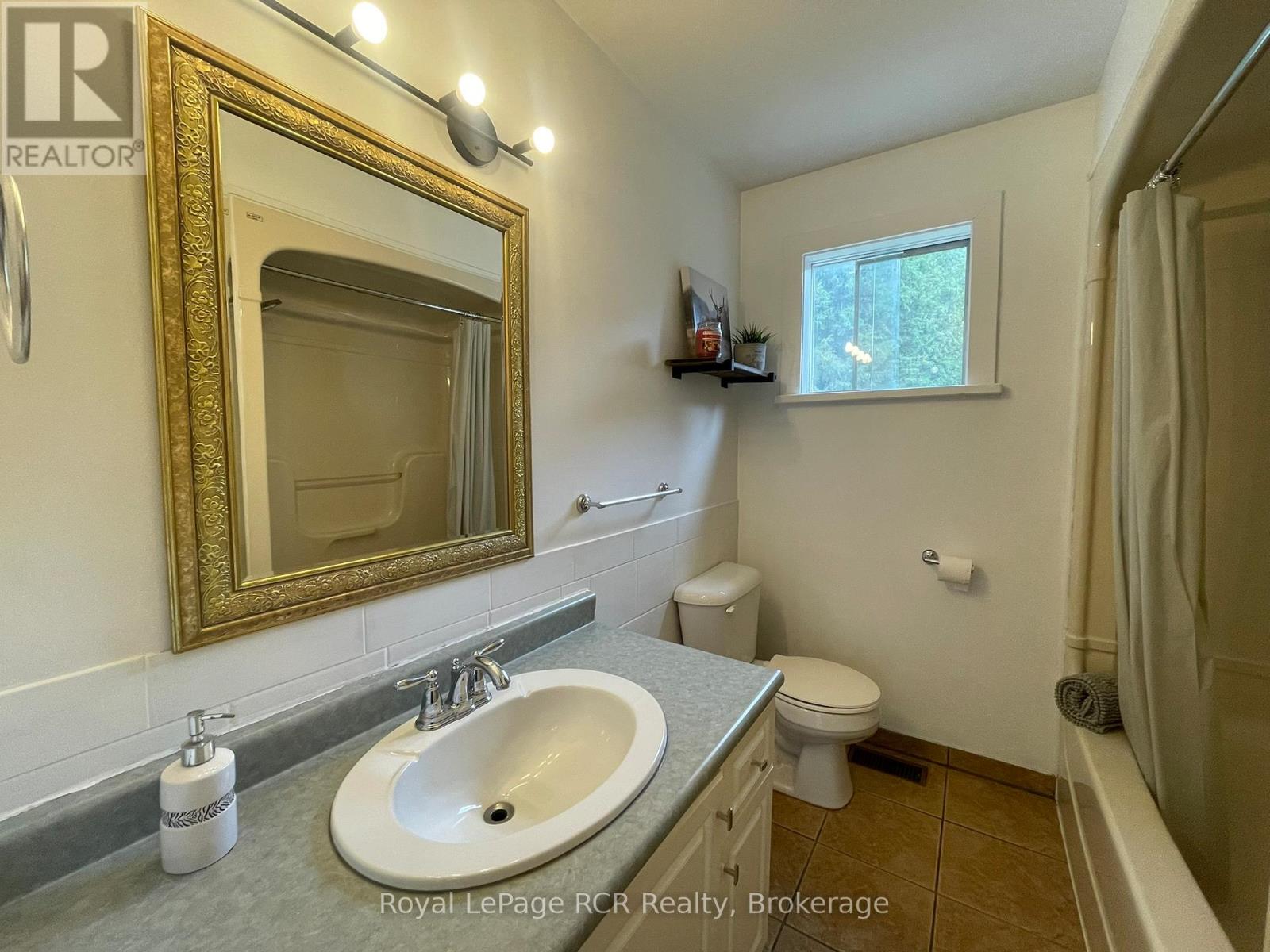 121 COLLINGWOOD STREET - 16