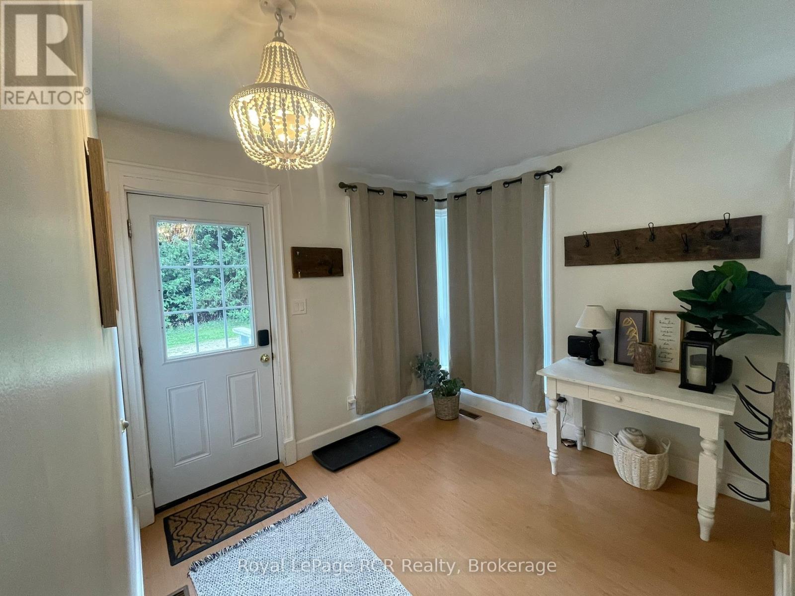 121 COLLINGWOOD STREET - 5