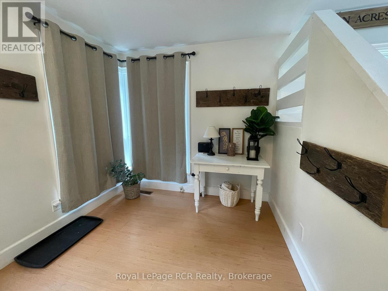 121 COLLINGWOOD STREET - 6
