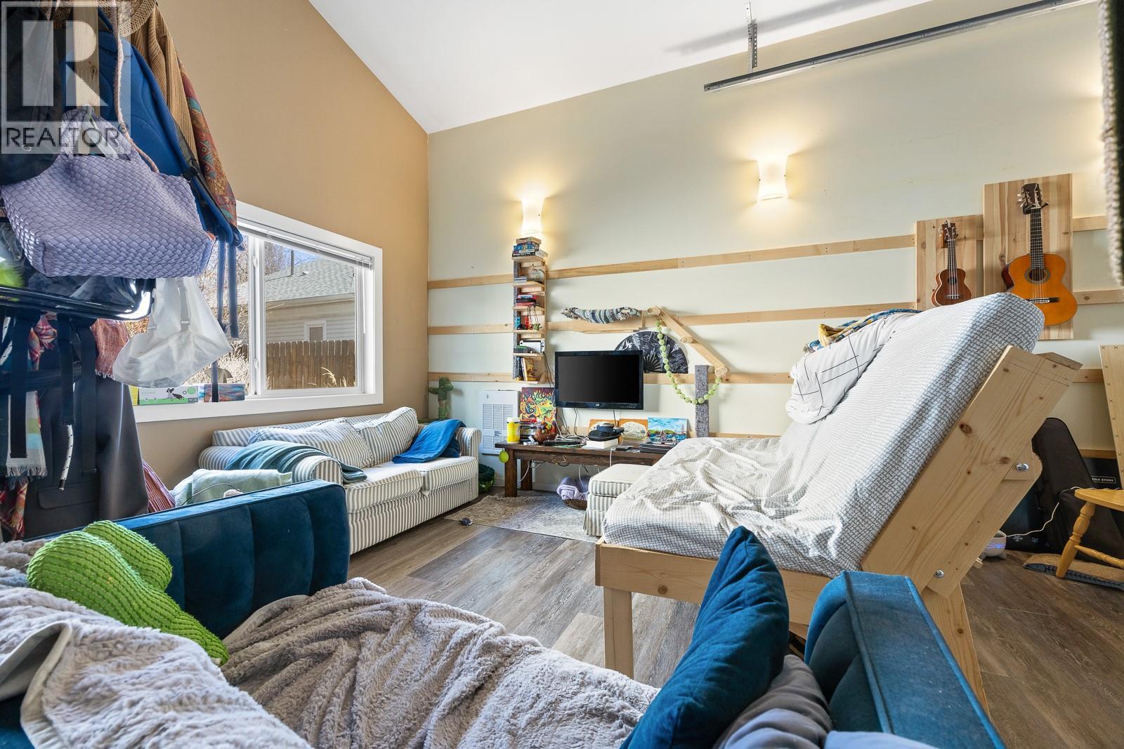 723 Stockwell Avenue, Kelowna