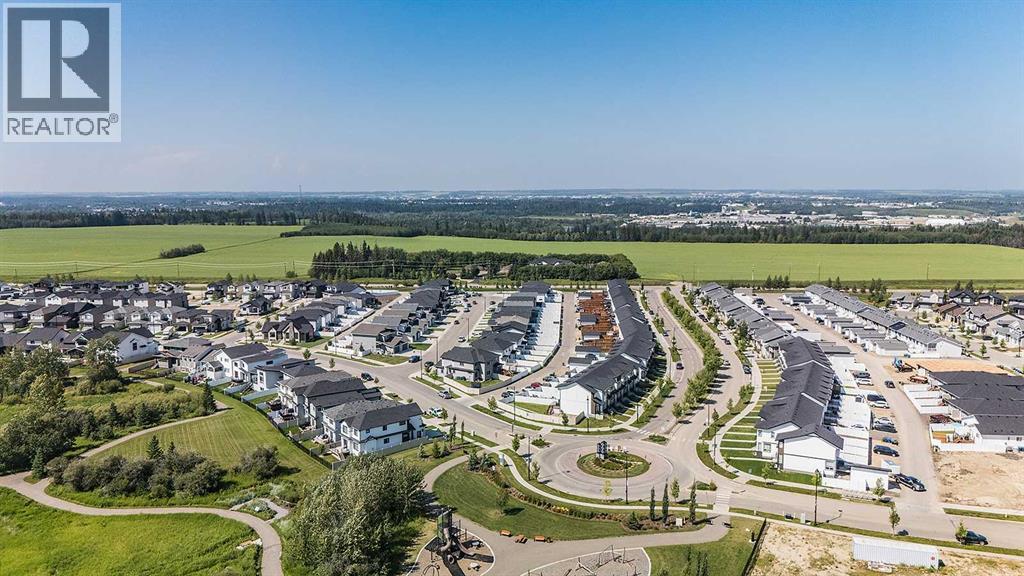 Single Family House for Sale in  Earl Close Evergreen Red Deer 