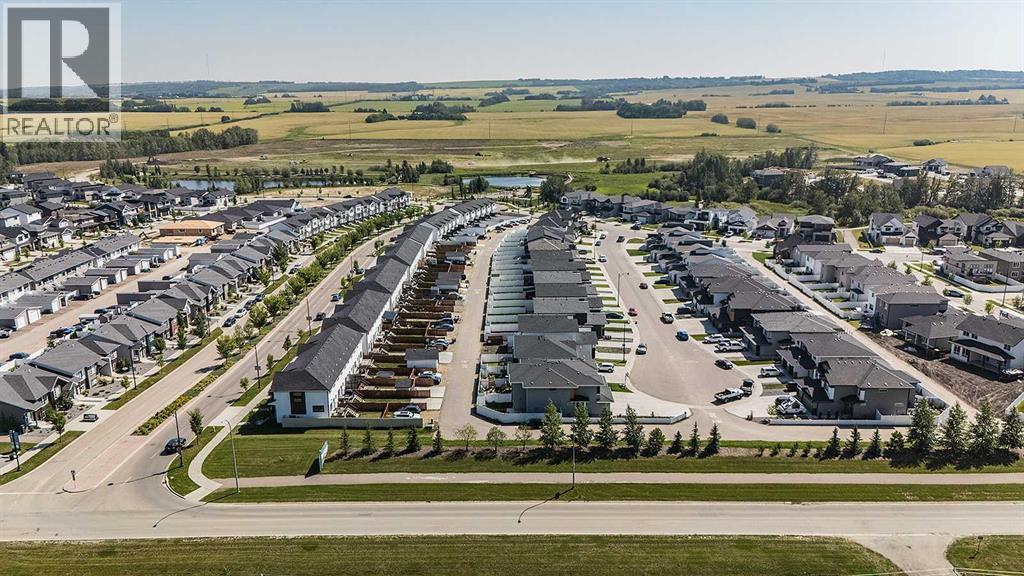 Single Family House for Sale in  Earl Close Evergreen Red Deer 