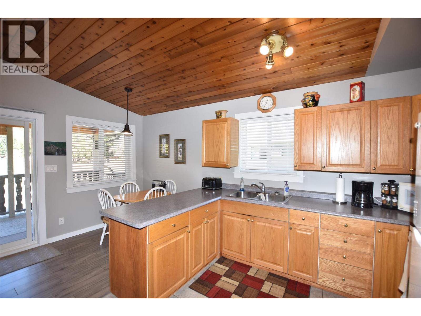 190 Falcon Avenue, Vernon