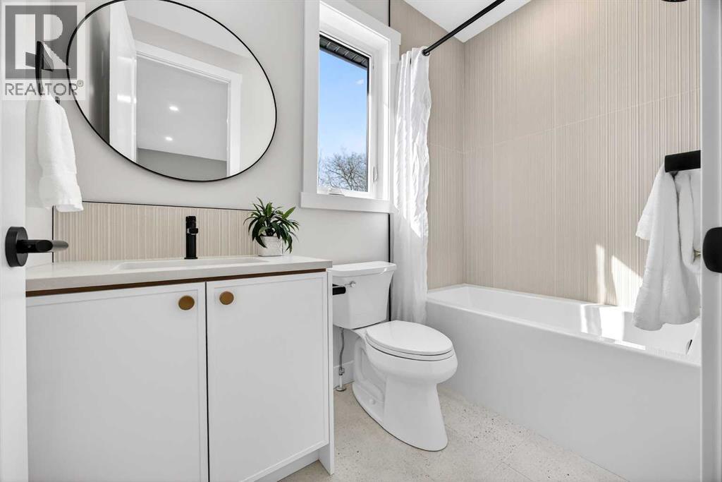 Single Family House for Sale in   Avenue NW Mount Pleasant Calgary 