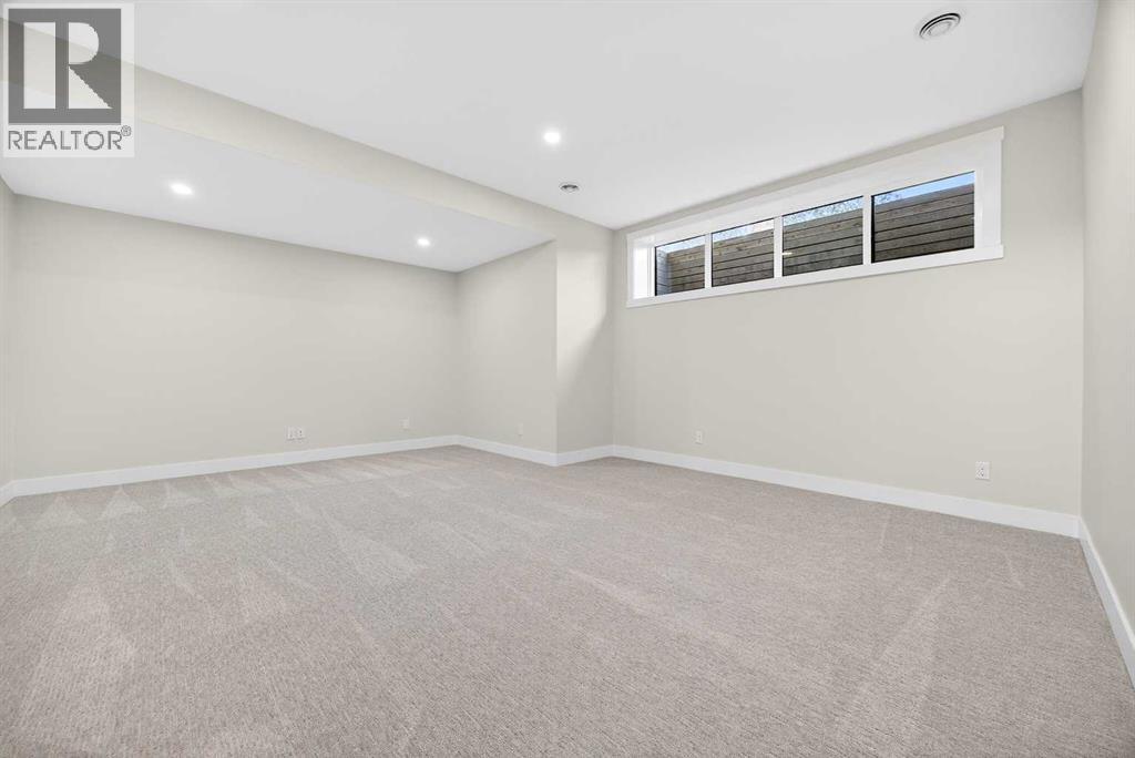 Single Family House for Sale in   Avenue NW Mount Pleasant Calgary 